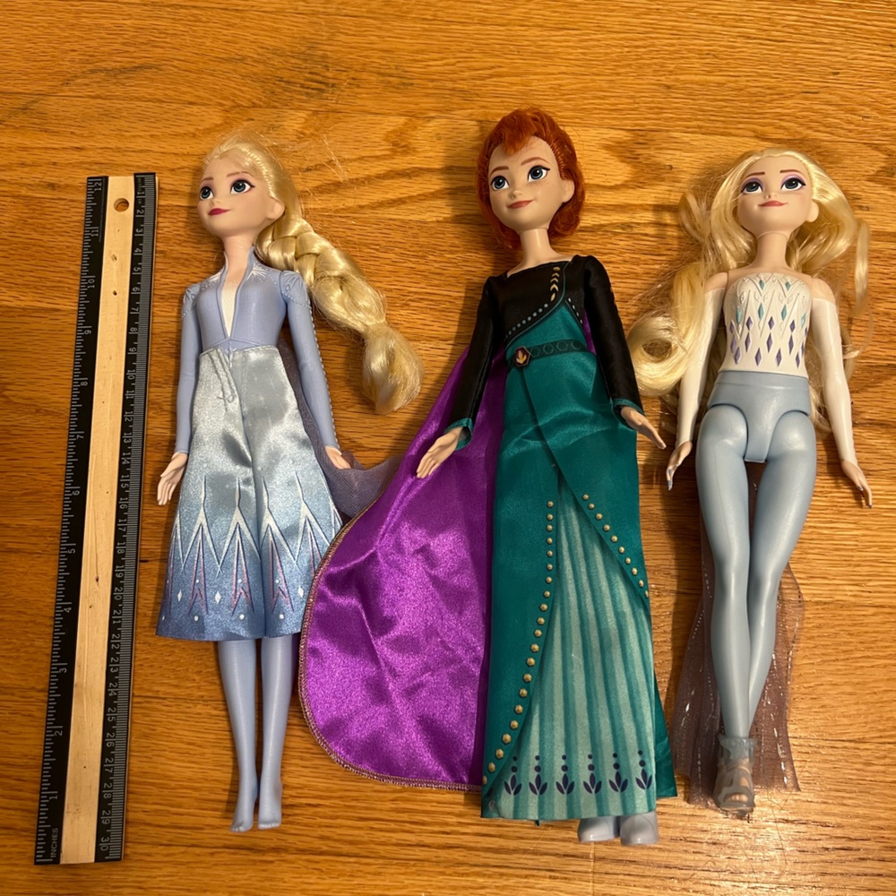 Set of Three Frozen Dolls Anna & Elsa